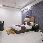Hotel The Kiara Delhi Airport